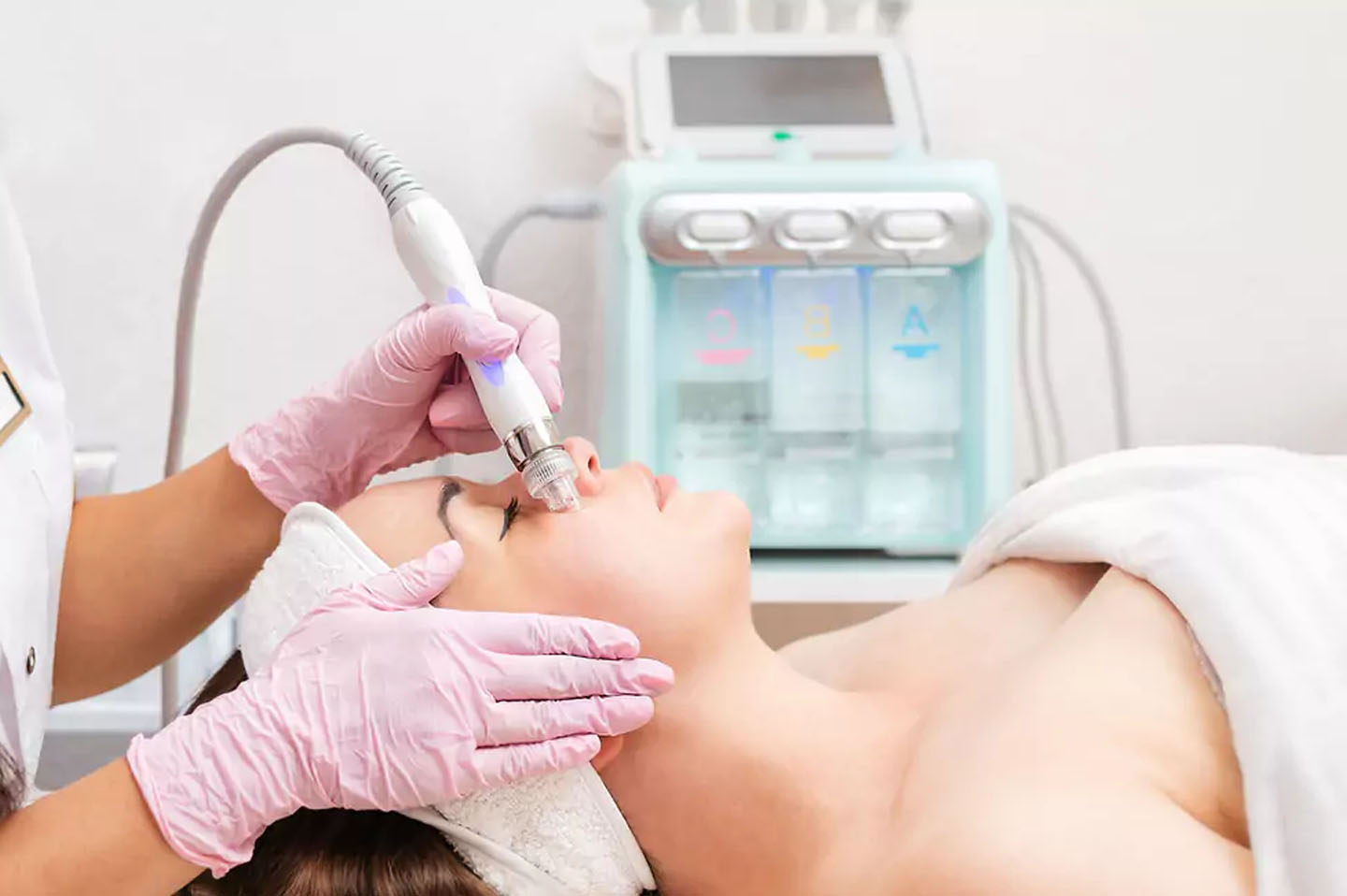Elixir-Wellness-Center-Hydra facial-treatment
